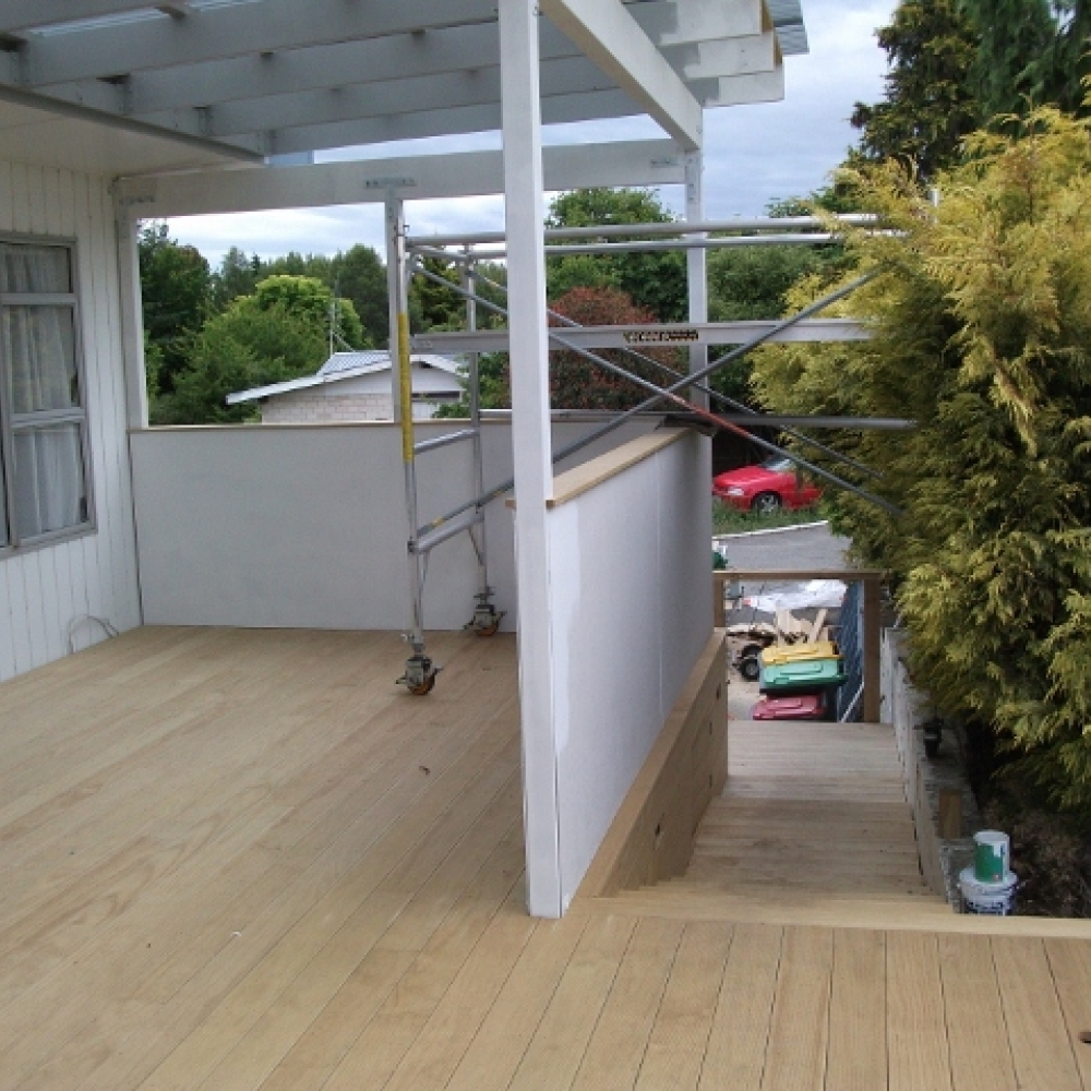 Large Deck Normanby 11